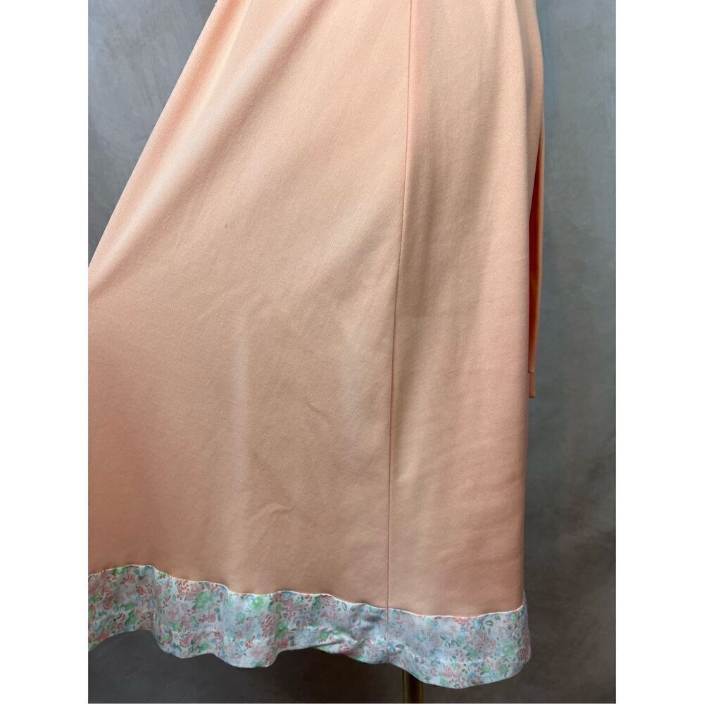 Vintage 1970s Peach Floral Plus Size Dress Size XL - Picture 7 of 10